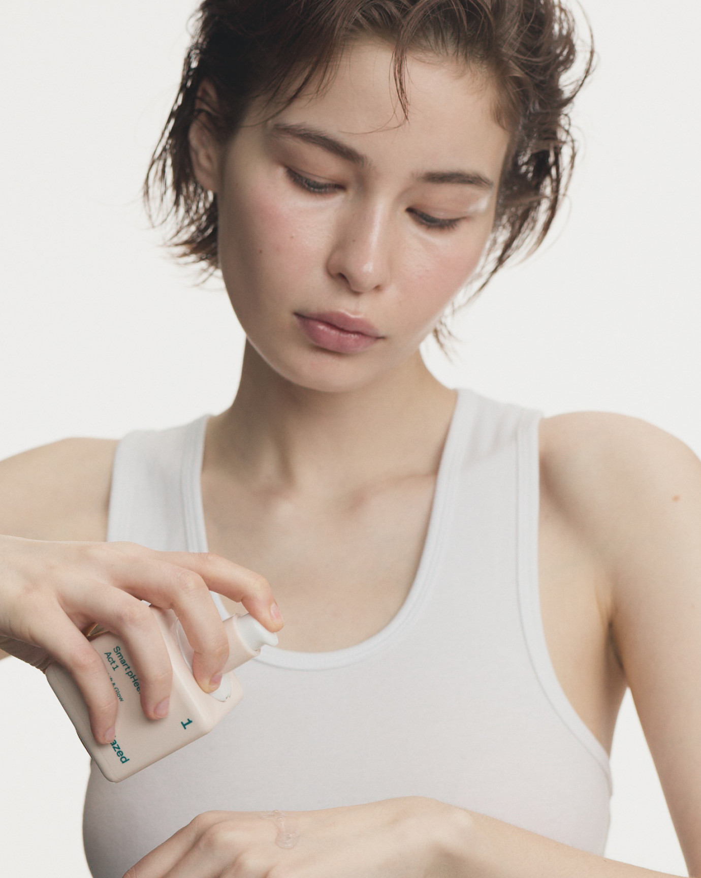 THOME G-Peel Program — applying the at-home peel treatment